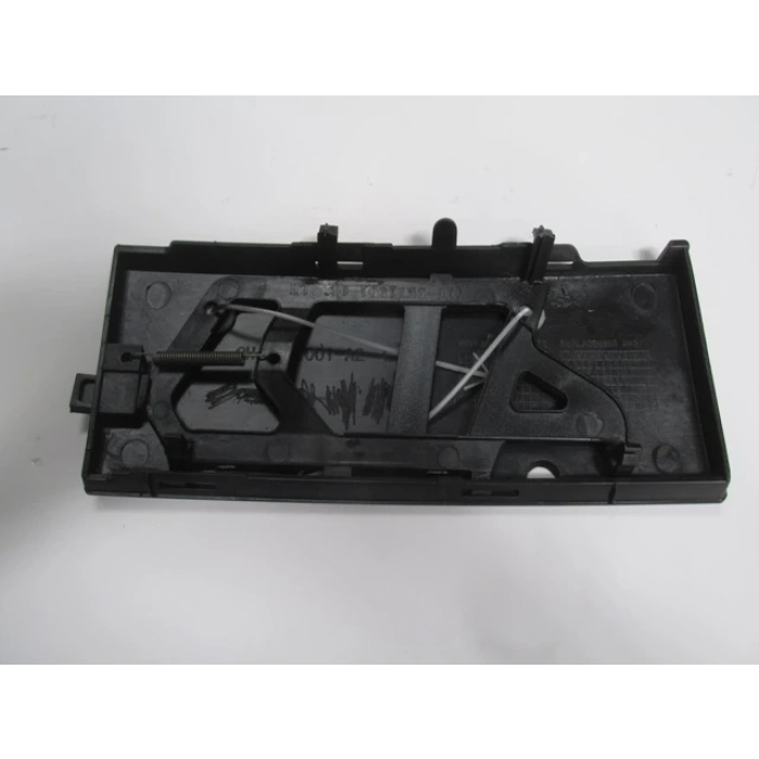 BMW 5 SERI- E34- 88/95; ÖN TAMPON ÇEKİ DEMİRİ KAPAĞI SOL SİYAH (TW)