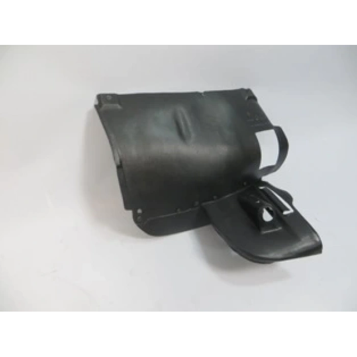 BMW 5 SERI- E39- 96/00; ÖN ÇAMURLUK DAVLUMBAZI SAĞ ÖNÜN ÖNÜ