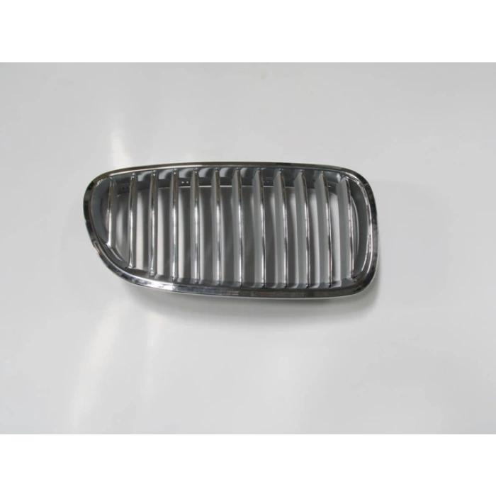 BMW 5 SERI- F10- 10/13; ÖN PANJUR SAĞ NİKELAJLI İÇ PETEKLERİ GRİ (TW)