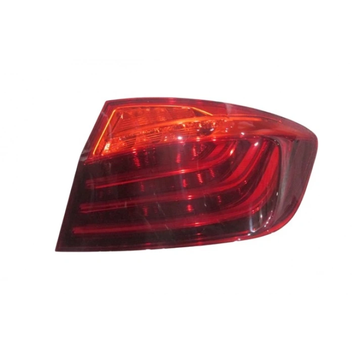 BMW 5 SERI- F10- 13/16; DIŞ STOP LAMBASI SAĞ KIRMIZI (LEDLİ) (LCI) (E MARKLI)