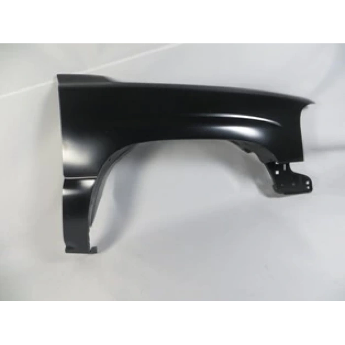 CHEVROLET SILVERADO- 02/04; ÖN ÇAMURLUK SAG