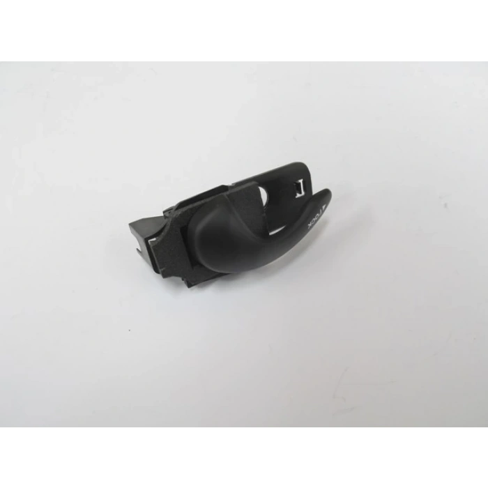 FIAT DOBLO- 01/05; ÖN KAPI İÇ AÇMA KOLU SOL SİYAH (HUSHAN)