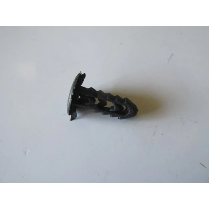 FIAT DOBLO- 06/10; ÖN ÇAMURLUK DAVLUMBAZI KLİPSİ