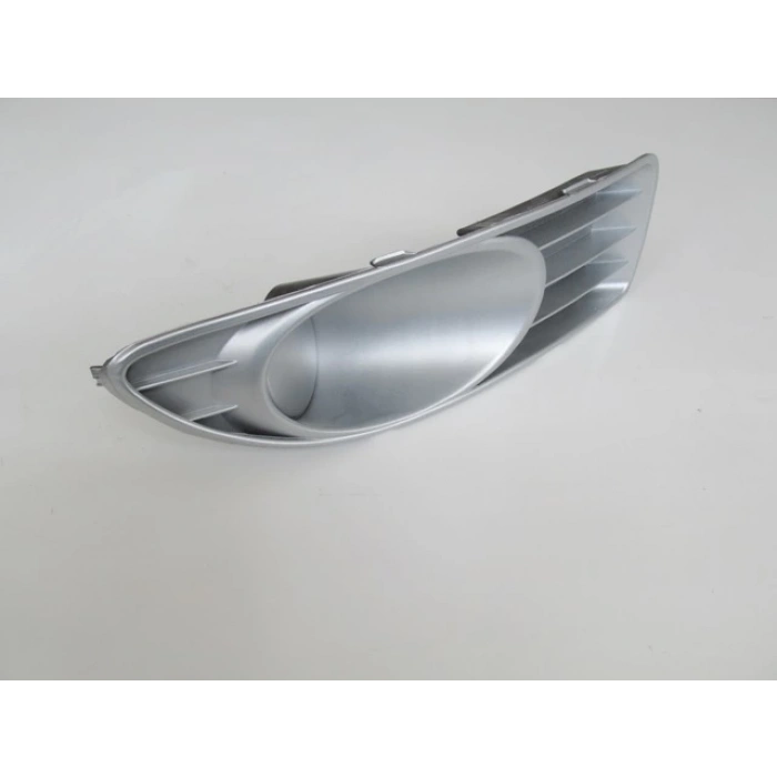 FIAT LINEA CLASSIC- 06/15; SİS LAMBA KAPAĞI SAĞ SİS DELİKSİZ (GÜMÜŞ GRİ)