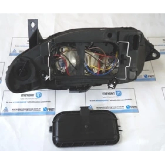 FIAT PALIO- 05/13; FAR LAMBASI SAĞ ELEKTRİKLİ/MOTORLU (İÇ AYNASI SİYAH) (AYFAR) (E MARKLI)