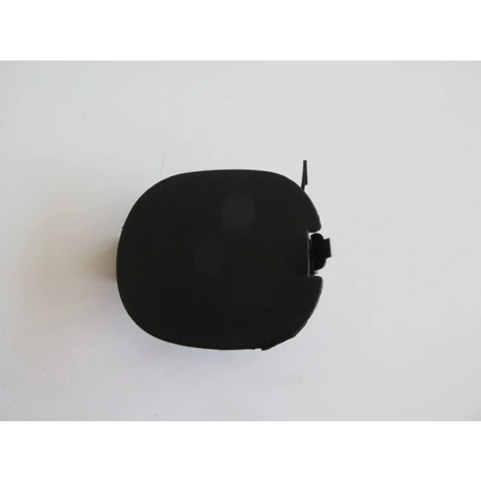 FIAT PALIO- 97/02; ARKA TAMPON ÇEKİ DEMİRİ KAPAĞI