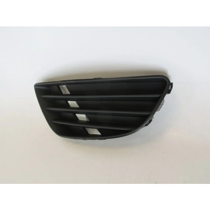 FORD FIESTA- 02/05; SİS LAMBA KAPAĞI SOL SİYAH SİS DELİKSİZ (TYG)