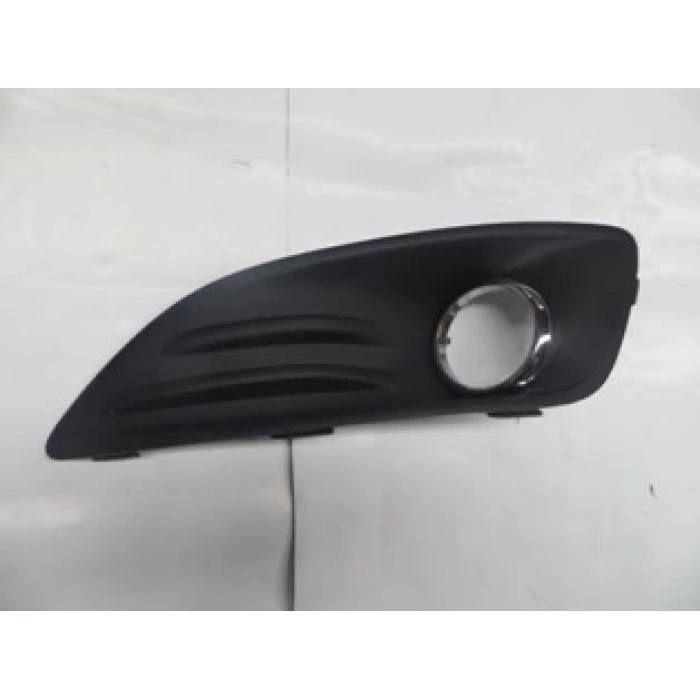 FORD FIESTA- 13/17; SİS LAMBA KAPAĞI SOL SİYAH (SİS DELİĞİ NİKELAJ ÇERÇEVELİ) (TYG)