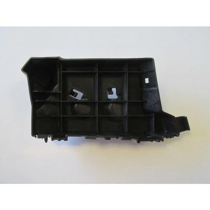 FORD TOURNEO COURIER- 18/23; ÖN TAMPON BAĞLANTI BRAKETİ SAĞ