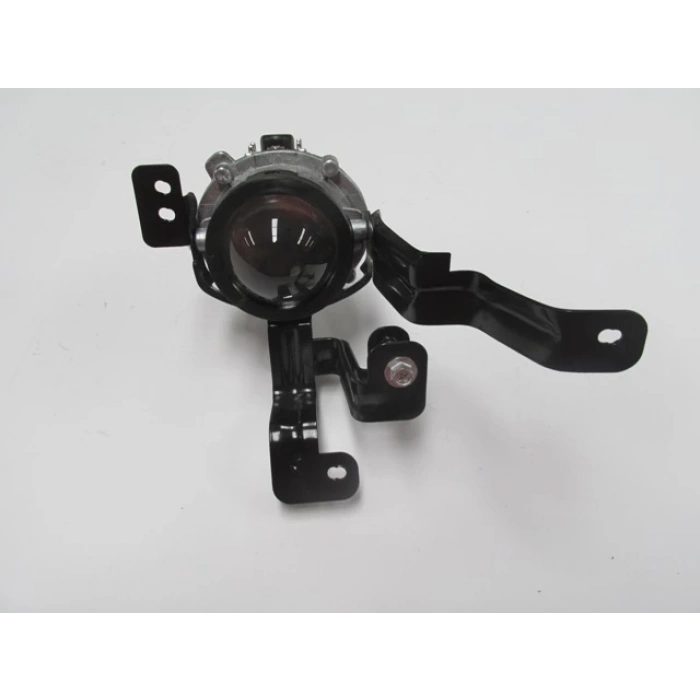 HYUNDAI ELANTRA- 16/18; SİS LAMBASI SAĞ LEDSİZ (MERCEKLİ) (HB4) (FAMELLA)