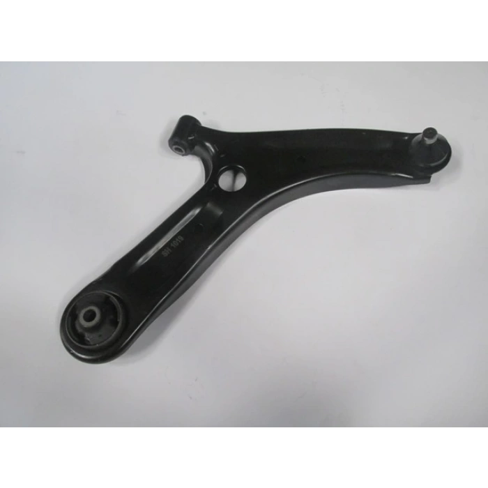 HYUNDAI I10- 13/19; ÖN ALT TABLA SAĞ (BURÇLU/ROTİLLİ)(SALINCAK) (SH)