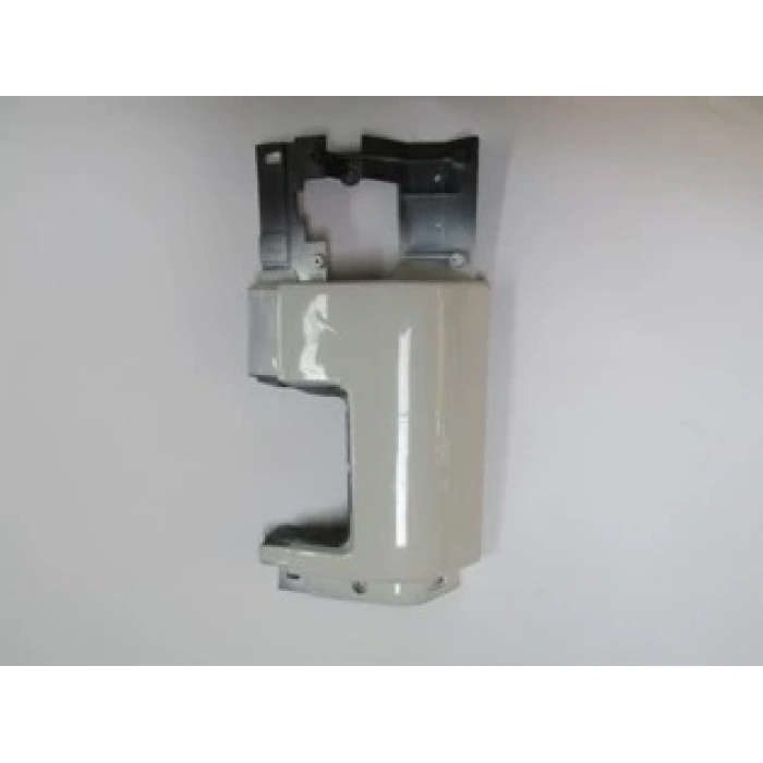 ISUZU NKR- 90/97; FAR ÇERÇEVESİ SOL BEYAZ (BFN)