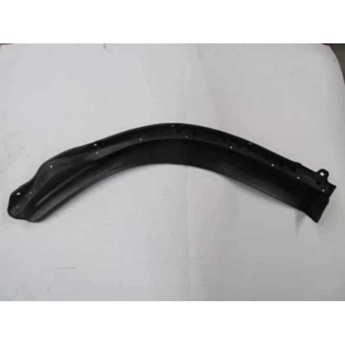 ISUZU NPR- 3D- 10/24; ÇAMURLUK AĞZI PLASTİĞİ SAĞ (BFN)