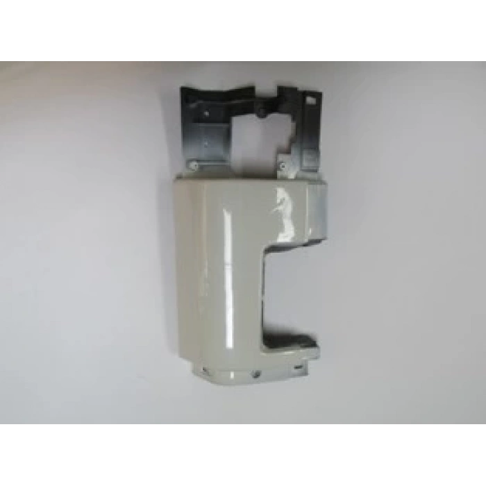 ISUZU NPR- 90/97; FAR ÇERÇEVESİ SAĞ BEYAZ (BFN)