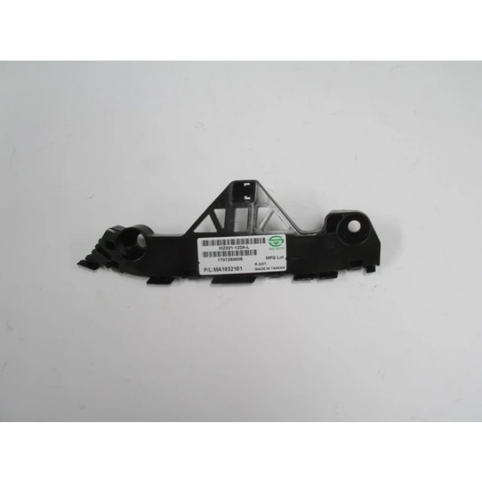 MAZDA 3- SD/HB- 10/11; ÖN TAMPON BRAKETİ SOL (ÜST KULAĞA TAKILAN) (TYG)