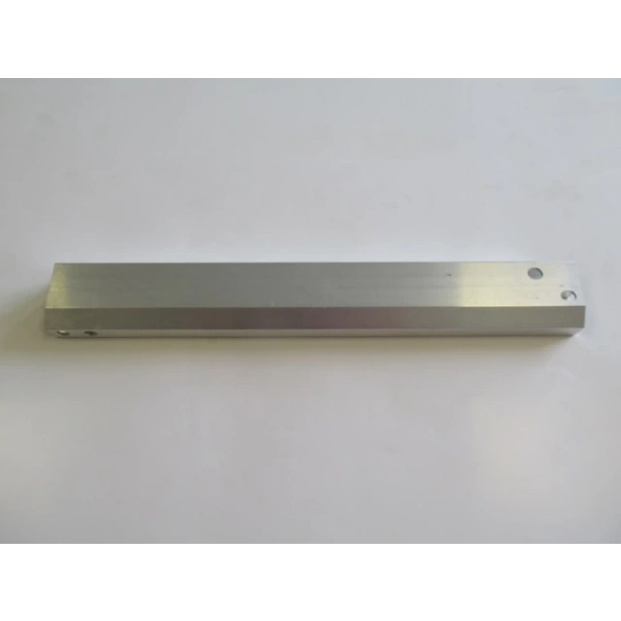 MERCEDES A CLASS- W176- 11/17; ÖN PANEL BAĞLANTI BRAKETİ SAĞ (BÜYÜK)