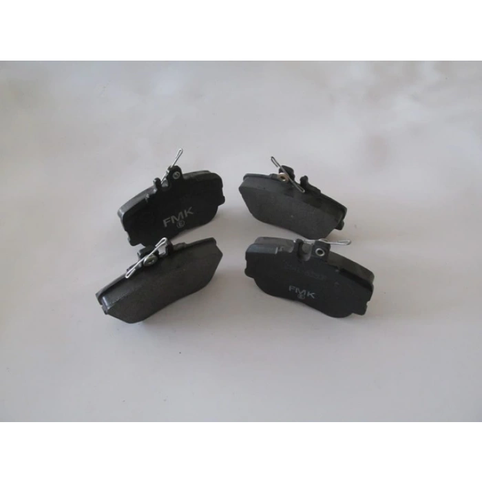 MERCEDES C CLASS- W202- 93/99; ÖN FREN BALATASI (KABLOSUZ) (DİSK)(108X74,7X19,5)(FMK)