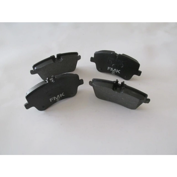 MERCEDES C CLASS- W203- 00/07; ÖN FREN BALATASI (KABLOSUZ)(DİSK)(131X69,8X18,7/131X62X18,7)(FMK)