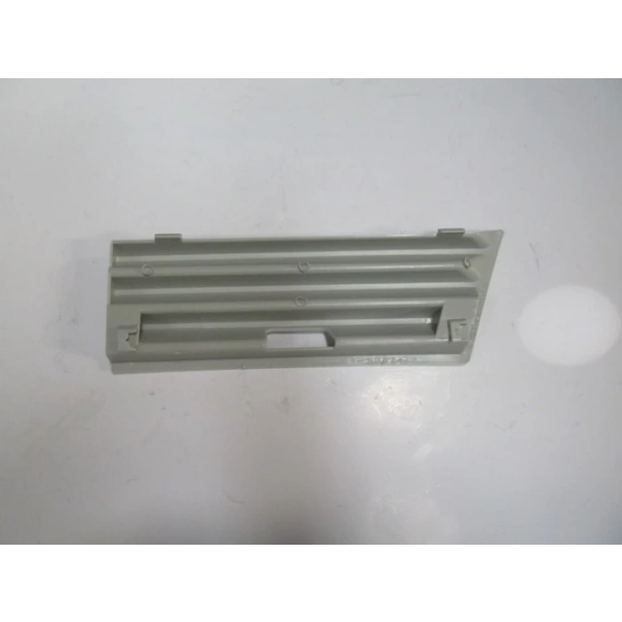 MERCEDES E CLASS- W210- 96/99; ÖN TAMPON ÇEKİ DEMİRİ KAPAĞI SİYAH