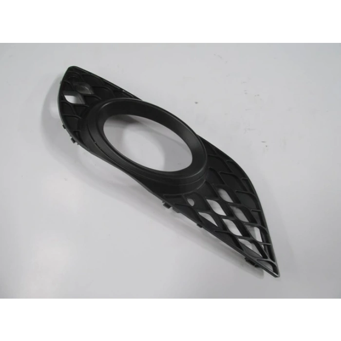 MERCEDES E CLASS- W211- 07/09; SİS LAMBA KAPAĞI SAĞ SİS DELİKLİ/ÇERÇEVESİ SİYAH (TW)