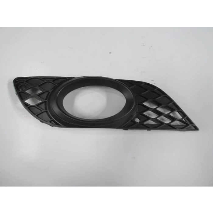 MERCEDES E CLASS- W211- 07/09; SİS LAMBA KAPAĞI SAĞ SİS DELİKLİ/ÇERÇEVESİ SİYAH (TW)