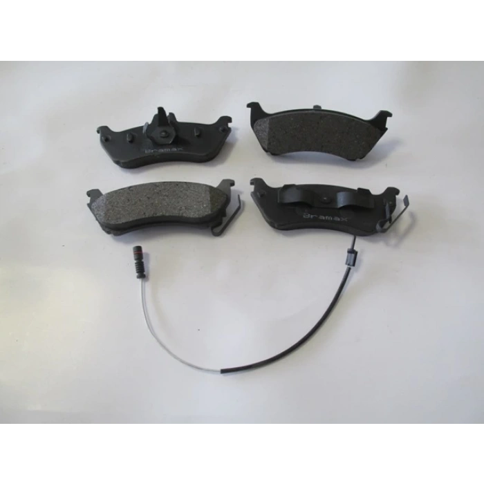 MERCEDES ML CLASS- W163- 98/05; ARKA FREN BALATASI (1 KABLOLU)(140,23X48,45X16,30)(BRAMAX)