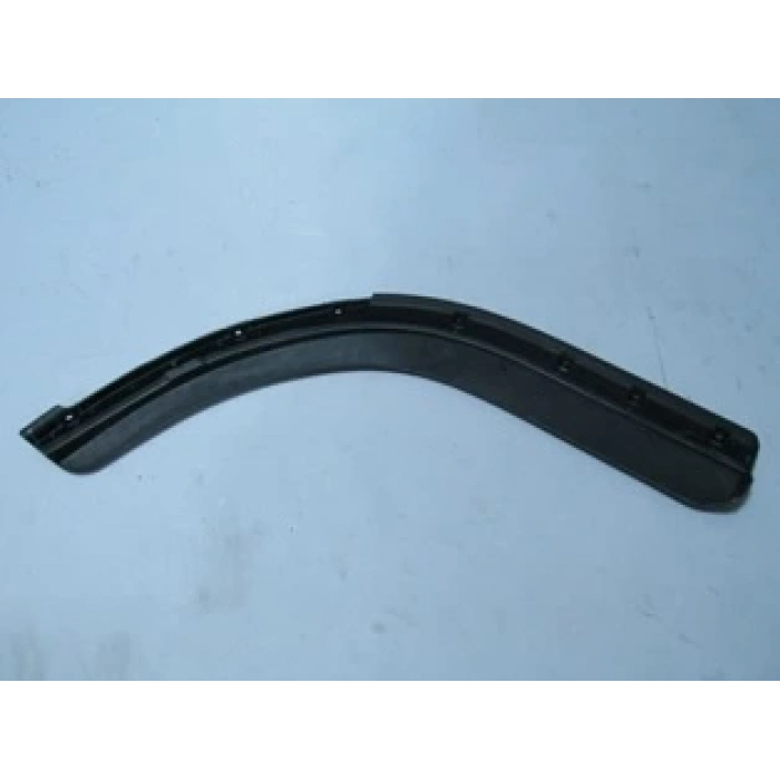 MITSUBISHI CANTER- FUSO- 06/12; ÇAMURLUK AĞZI PLASTİĞİ SAĞ (FE711) (BFN)