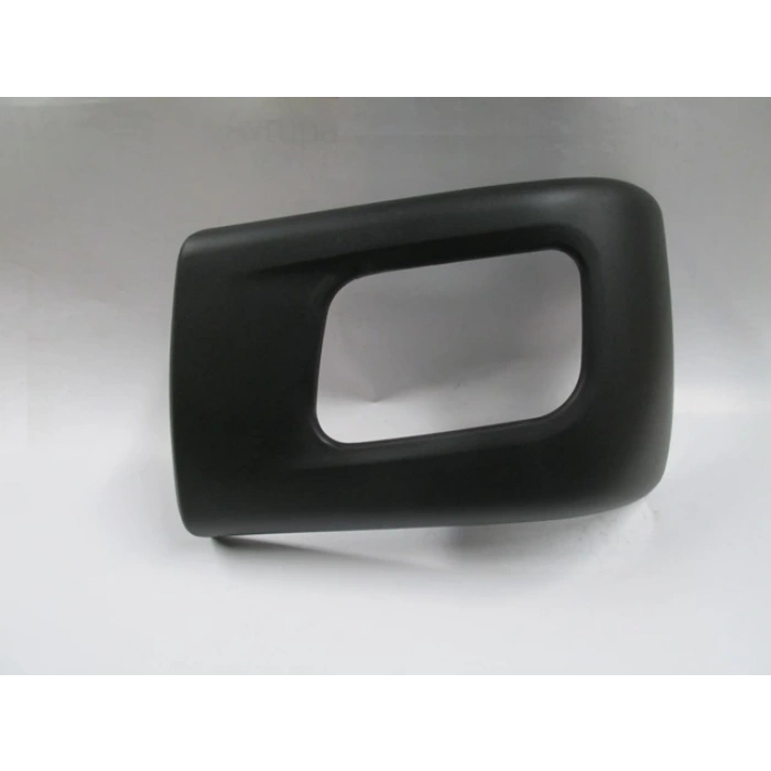 MITSUBISHI CANTER- FUSO- 13/23; ÖN TAMPON UCU SOL SİYAH (SİS DELİKLİ) (FPI)