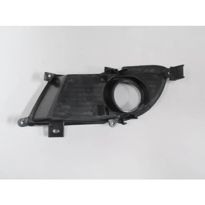 MITSUBISHI LANCER- 04/06; SİS LAMBA KAPAĞI SAĞ SİS DELİKLİ SİYAH (FPI)