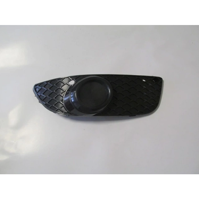 MITSUBISHI LANCER- 08/13; SİS LAMBA KAPAĞI SAĞ SİYAH (SİS DELİĞİ KAPALI) (FPI)