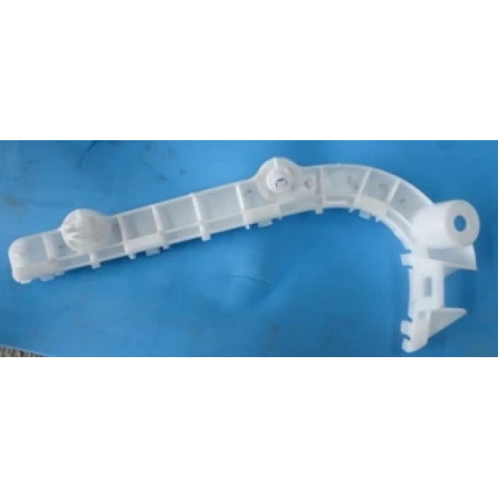 MITSUBISHI OUTLANDER- 08/09; ÖN TAMPON BAĞLANTI BRAKETİ SAĞ (PLASTİK) (TW)