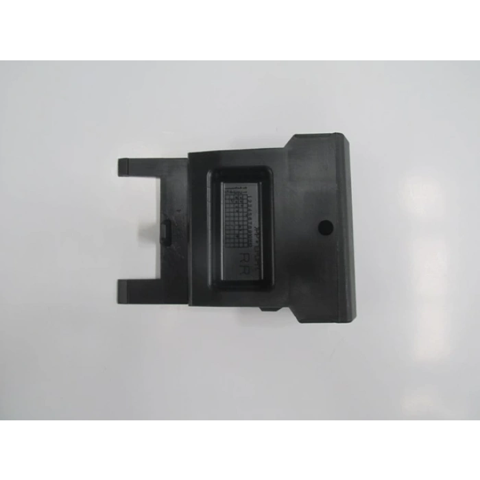 OPEL ASTRA- G- SD/HB- 99/09; MARŞPİYEL PLASTİĞİ ARKA KRİKO KAPAĞI SAĞ