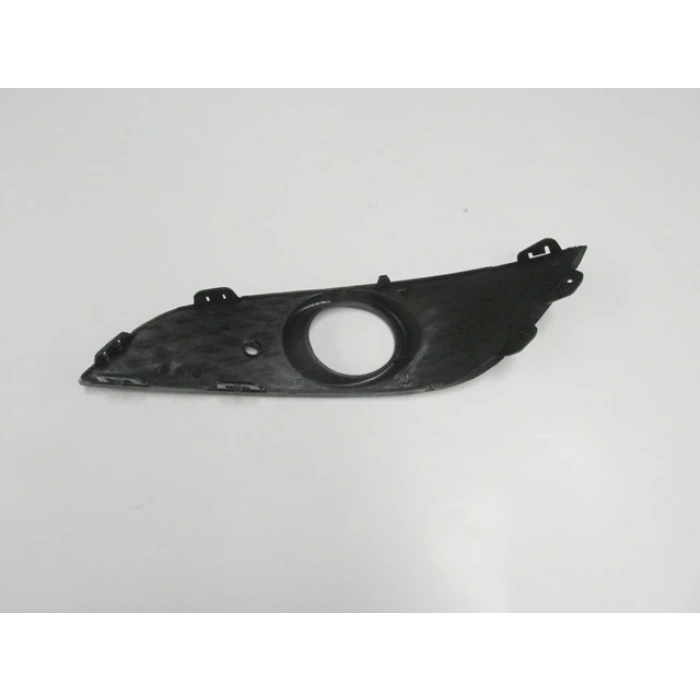 OPEL ASTRA- H- SD/HB- 07/14; SİS LAMBA KAPAĞI SAĞ SİS DELİKLİ