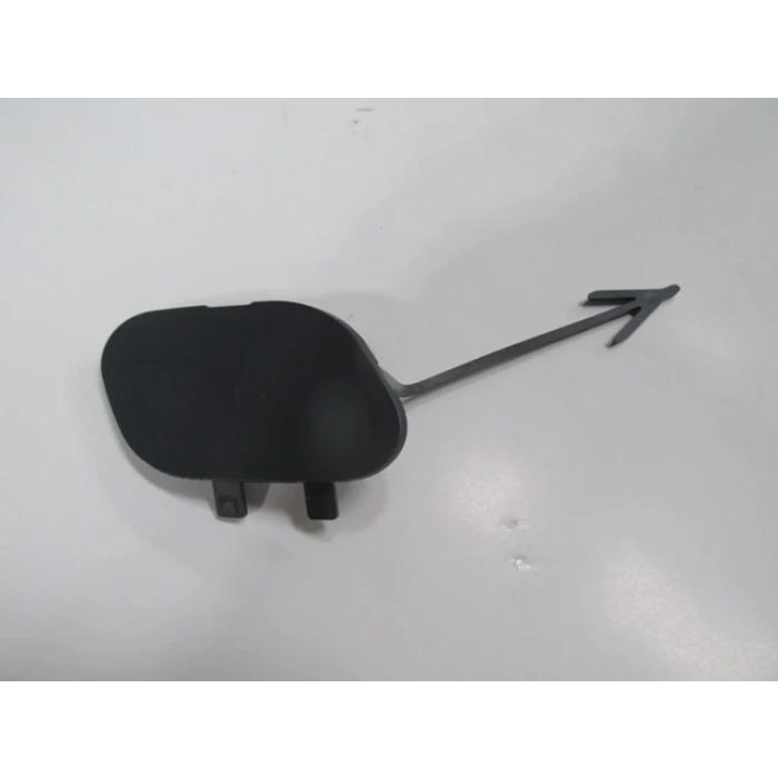 OPEL CORSA- E- 15/19; ÖN TAMPON ÇEKİ DEMİRİ KAPAĞI