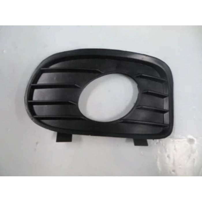 OPEL VECTRA- B- 99/02; SİS LAMBA KAPAĞI SAĞ SİS DELİKLİ