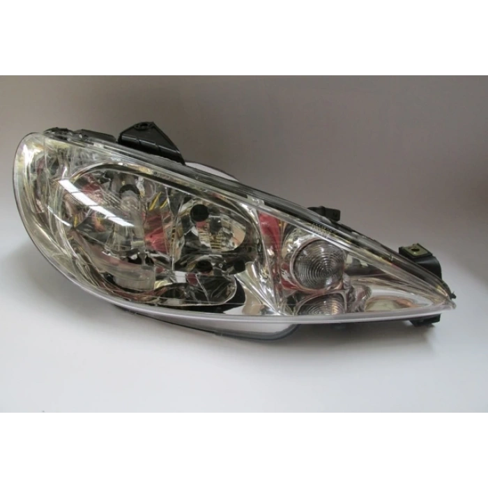 PEUGEOT 206- HB- 02/09; FAR LAMBASI SAĞ ELEKTRİKLİ/MOTORSUZ (ŞEFFAF CAMLI) H7/H7 (AYFAR) (E MARKLI)