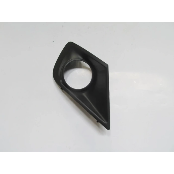 PEUGEOT 207- 09/12; SİS LAMBA KAPAĞI SAĞ SİYAH SİS DELİKLİ (TW)