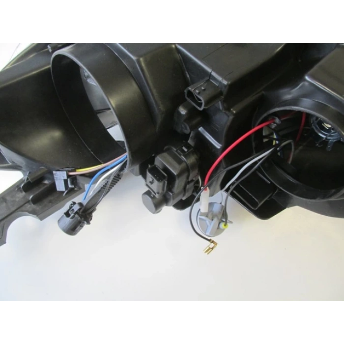 PEUGEOT 301- 13/16; FAR LAMBASI SAĞ ELEKTRİKLİ/MOTORLU(H7/H1) (AYFAR) (E MARKLI)