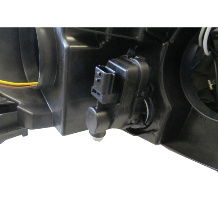 PEUGEOT 301- 17/21; FAR LAMBASI SAĞ ELEKTRİKLİ/MOTORLU (AYFAR)