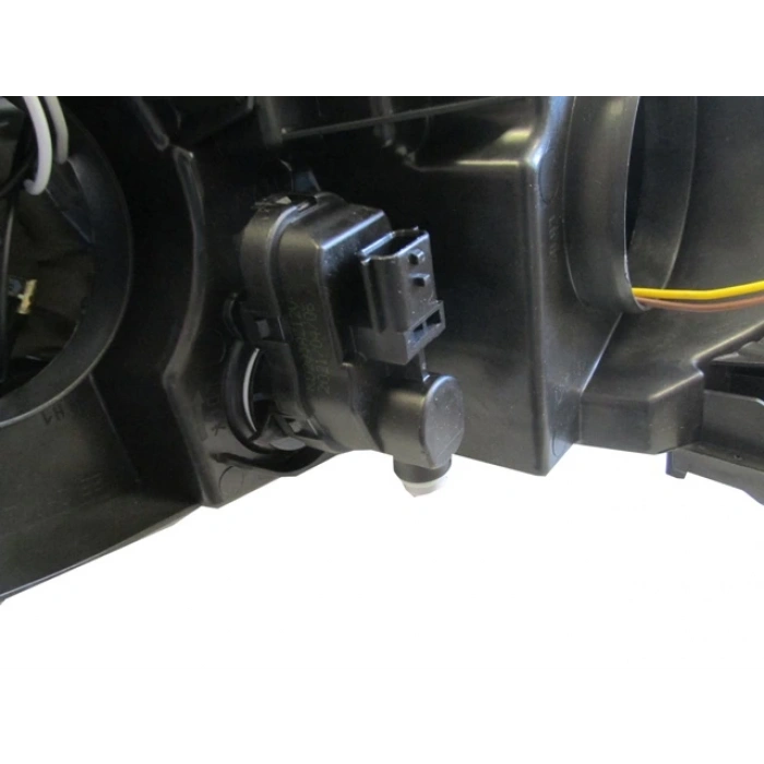 PEUGEOT 301- 17/21; FAR LAMBASI SOL ELEKTRİKLİ/MOTORLU (AYFAR)