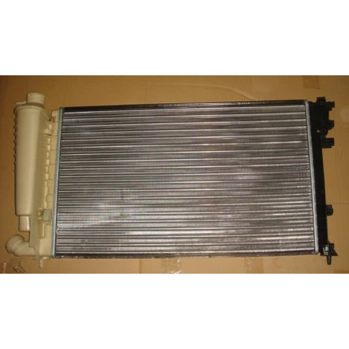 PEUGEOT 306- SD/HB- 97/00; SU RADYATÖRÜ MANUEL (SU BİDONLU) (SEGMANLI TİP) (61X38X3)