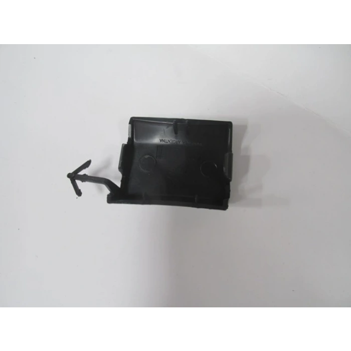 PEUGEOT 308- 11/13; ARKA TAMPON ÇEKİ DEMİRİ KAPAĞI (LM)