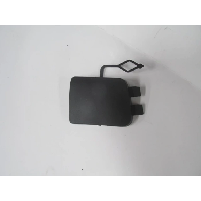 PEUGEOT 308- 11/13; ÖN TAMPON ÇEKİ DEMİRİ KAPAĞI SİYAH (LM)