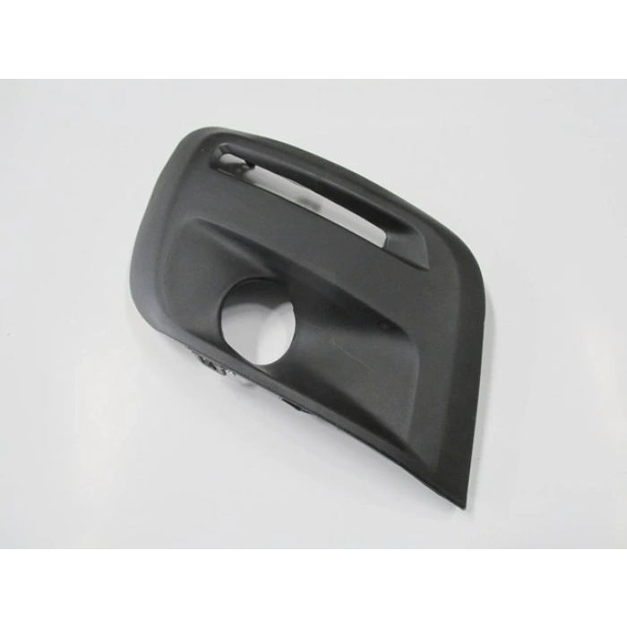 PEUGEOT PARTNER- VAN- 16/18; SİS LAMBA KAPAĞI SAĞ (SİS/GÜNDÜZ FARI DELİKLİ)