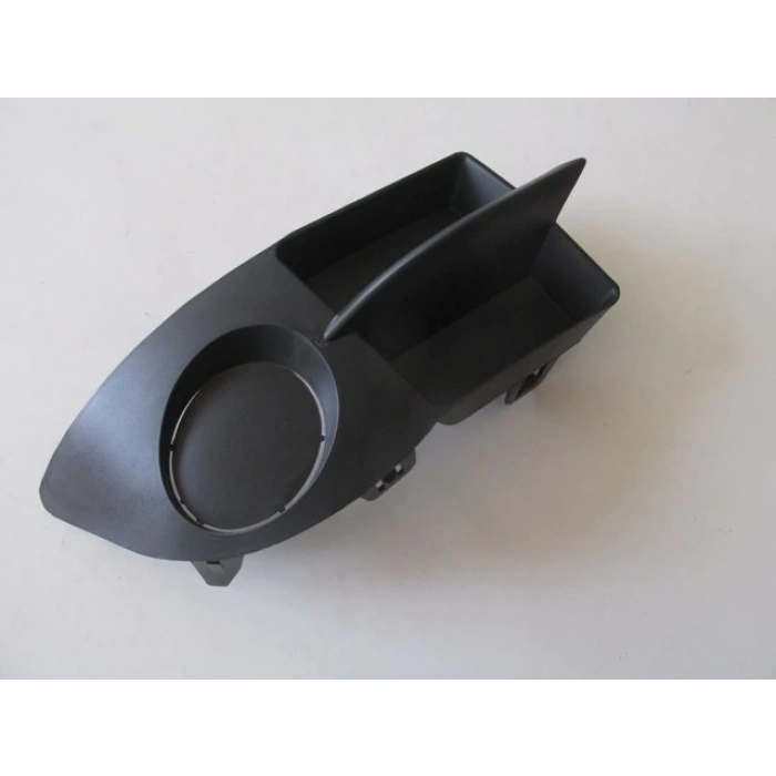 RENAULT CLIO- 2- SD/HB- 06/08; SİS LAMBA KAPAĞI SAĞ SİS DELİKSİZ