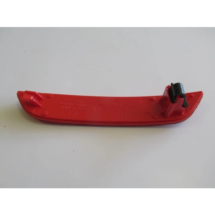 RENAULT CLIO- 4- SPORT TOURER- 16/19; ARKA TAMPON REFLEKTÖRÜ SOL KIRMIZI