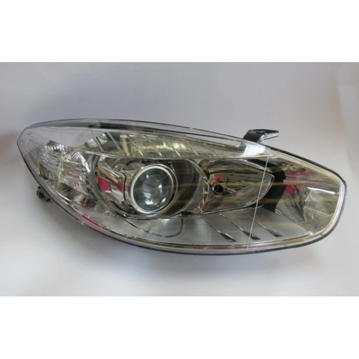 RENAULT FLUENCE- 09/16; FAR LAMBASI SAĞ ELEKTRİKLİ/MOTORLU (MERCEKLİ)(NİKELAJLI) AYFAR (E MARKLI)