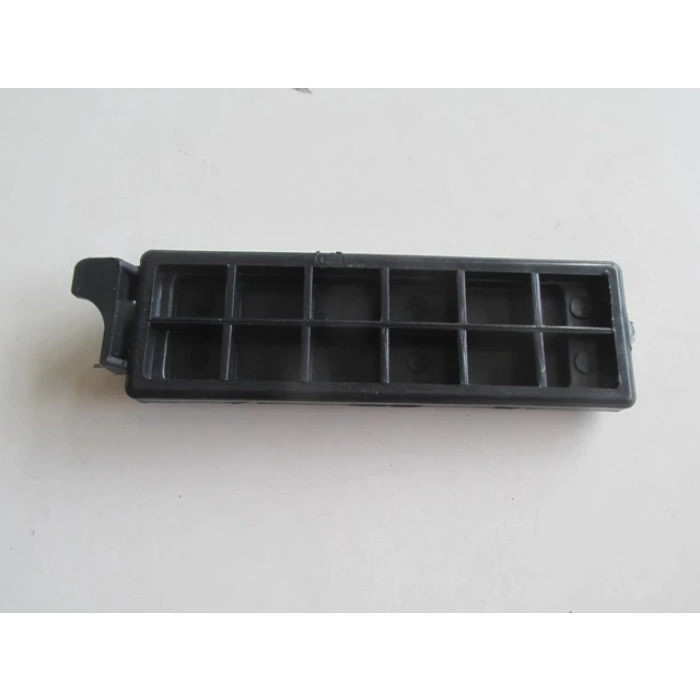 RENAULT FLUENCE- 09/16; POLEN FİLTRE KAPAĞI