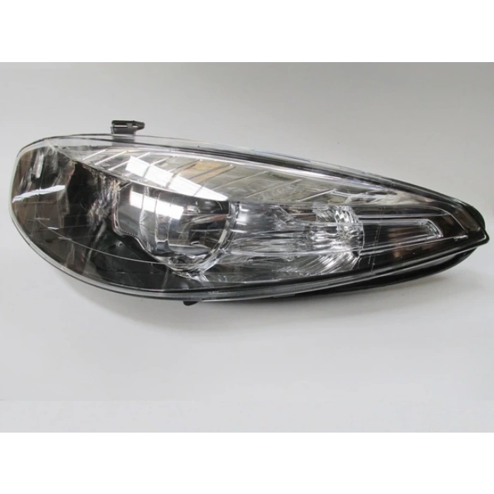 RENAULT FLUENCE- 13/16; FAR LAMBASI SOL ELEKTRİKLİ/MOTORLU (MERCEKLİ)(İÇ AYNASI SİYAH(AYFAR)E MARKLI