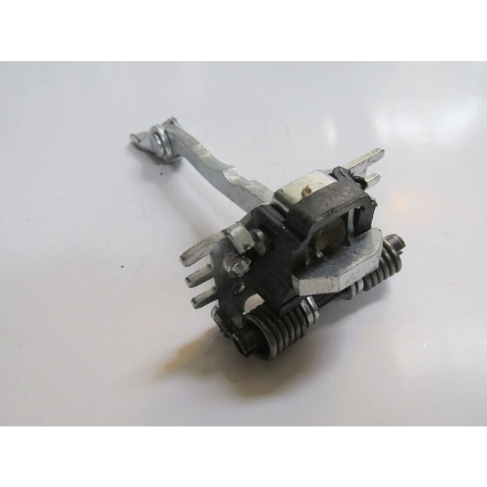 RENAULT LAGUNA- 99/01; ARKA KAPI DURDURUCUSU SAĞ/SOL AYNI (ADET) (KAPI GERGİSİ)